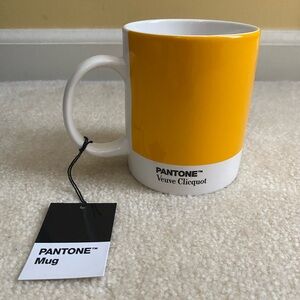 PANTONE x Veuve Clicquot Yellow Mug Limited Edition Ceramic Cup NEW Rare 2022